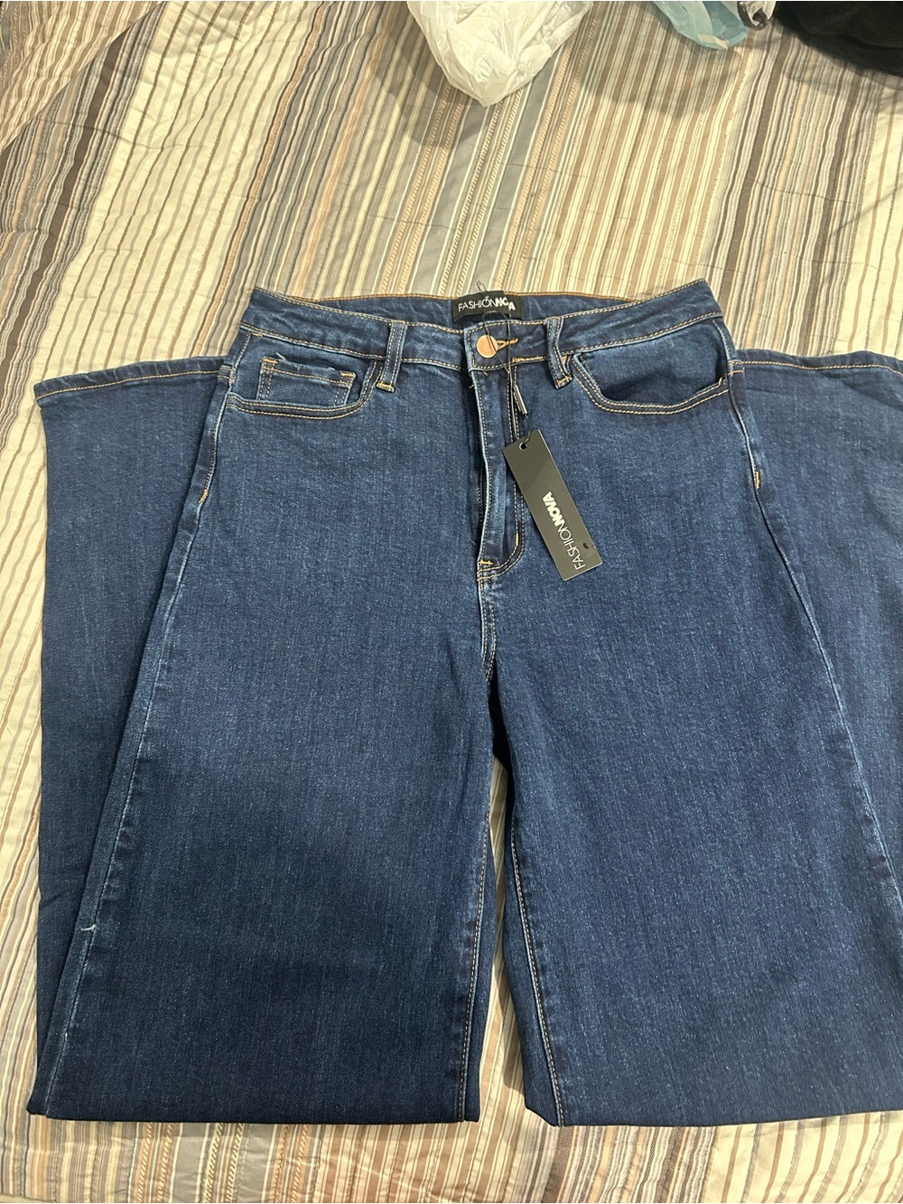 Fashion Nova Straight Leg Dark Blue Jeans - Picture 5 of 6